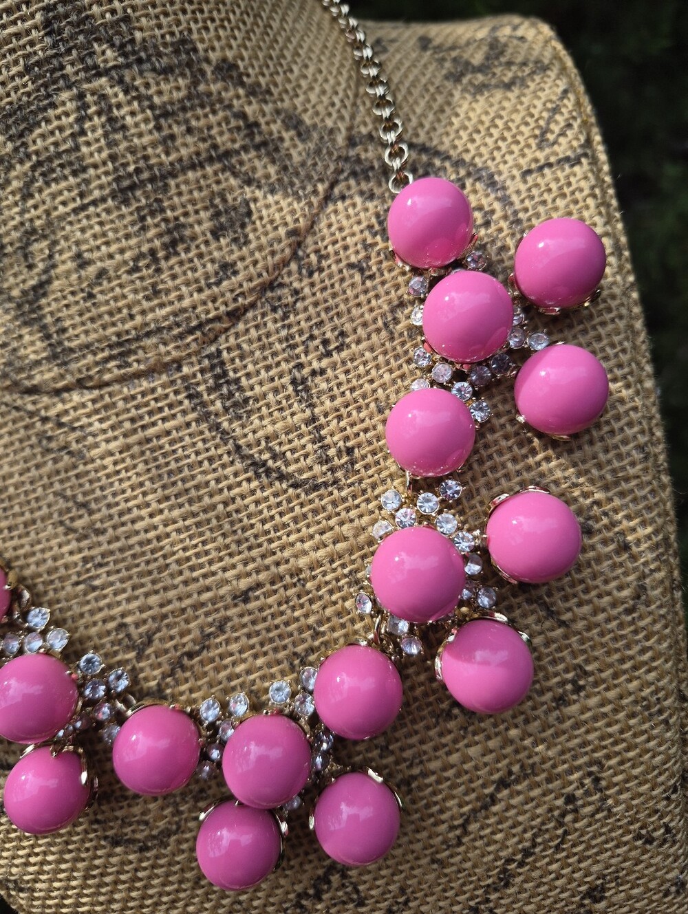 Talbots Rhinestone Bright Pink Bubble Statement Gold Necklace Adjustable To 23" - Picture 2 of 4